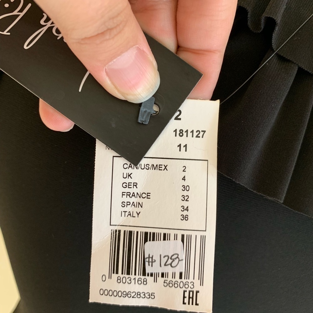 Joseph Ribkoff Ruffle Collar Tank Top - Picture 4 of 4
